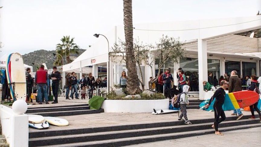 Nova escola de surf a Castelldefels