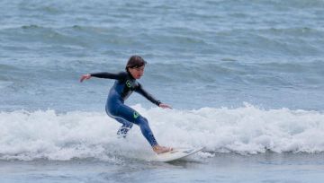 7 Razones por las que los niños deberían practicar surf